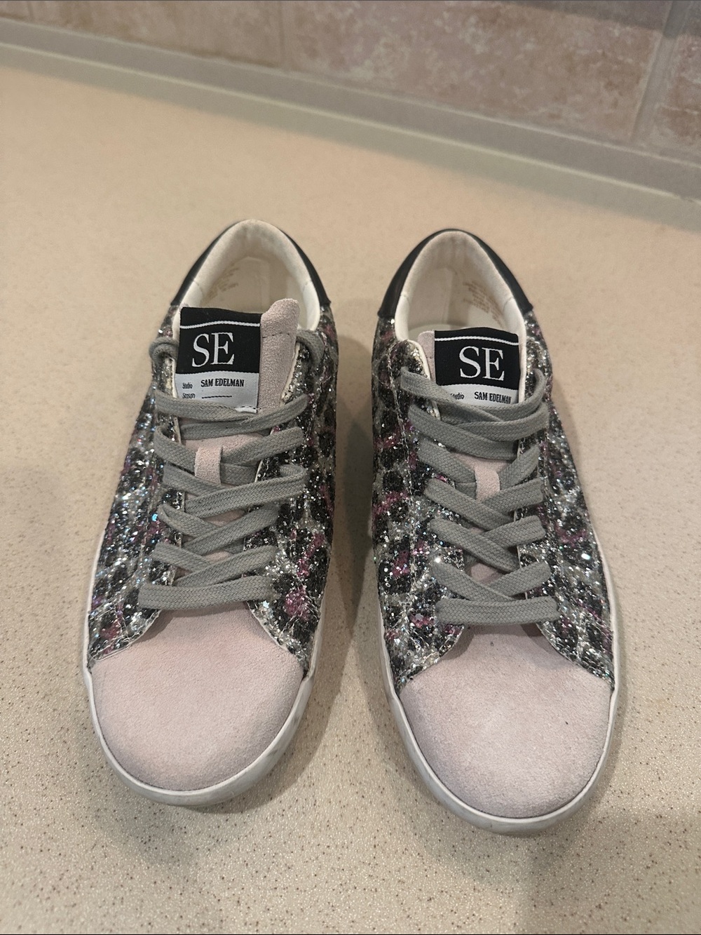 Sam Edelman Pink Suede & Glitter Sneakers size 4 youth